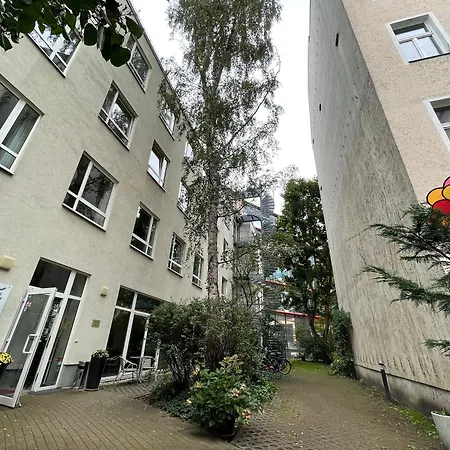 Nu Wave Hotel Berlin - Digital Check-In-2